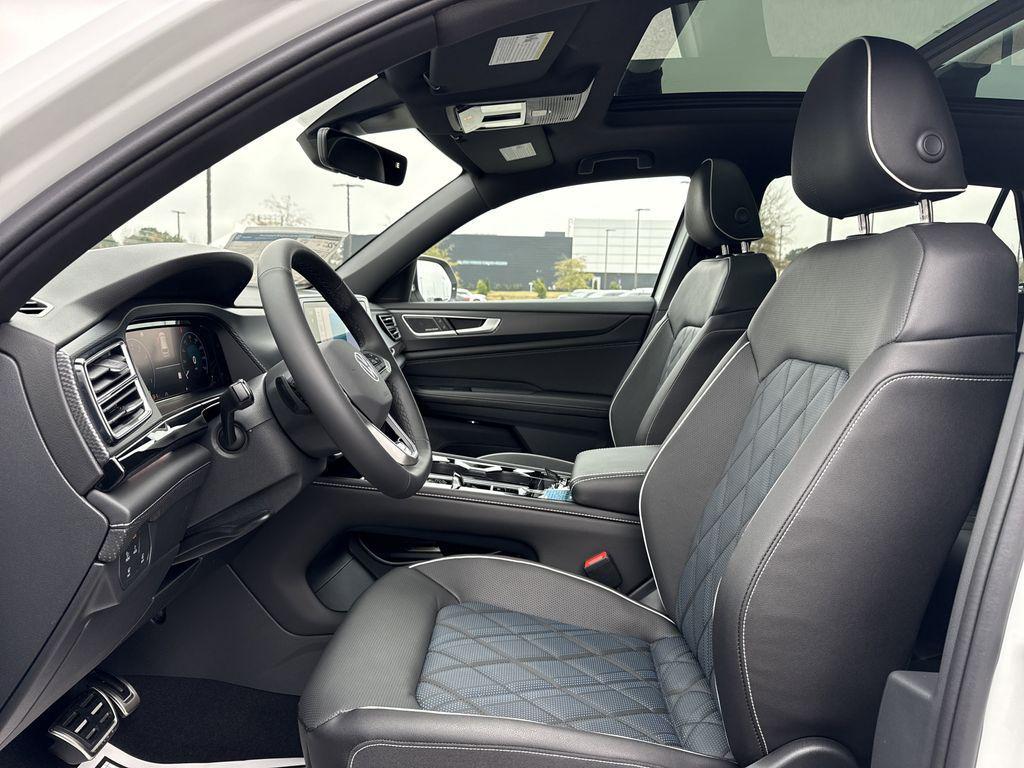 new 2026 Volkswagen Atlas Cross Sport car, priced at $54,906