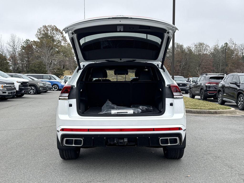 new 2026 Volkswagen Atlas Cross Sport car, priced at $54,906