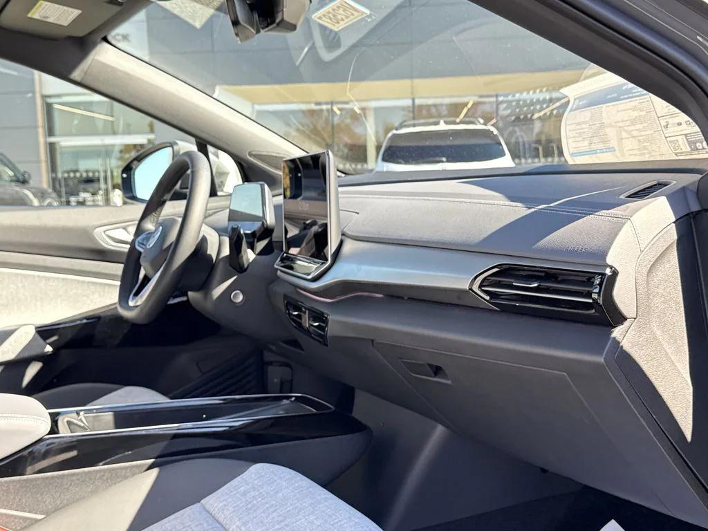 new 2025 Volkswagen ID.4 car, priced at $47,500