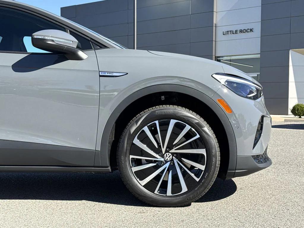 new 2025 Volkswagen ID.4 car, priced at $47,500