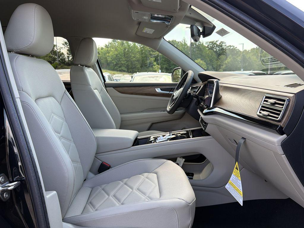 new 2026 Volkswagen Atlas car, priced at $46,502