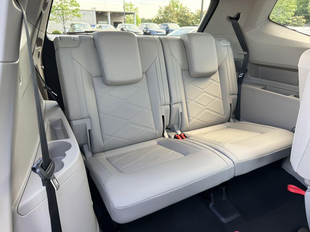 new 2026 Volkswagen Atlas car, priced at $46,502