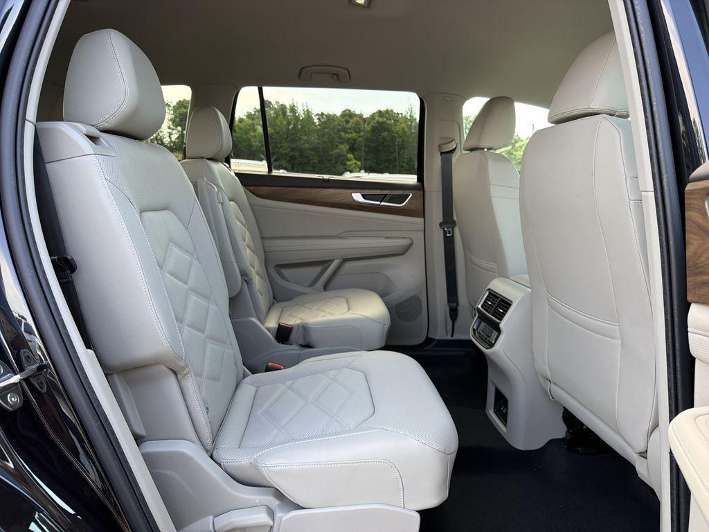 new 2026 Volkswagen Atlas car, priced at $46,502