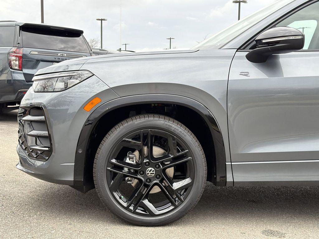 new 2026 Volkswagen Tiguan car, priced at $38,403