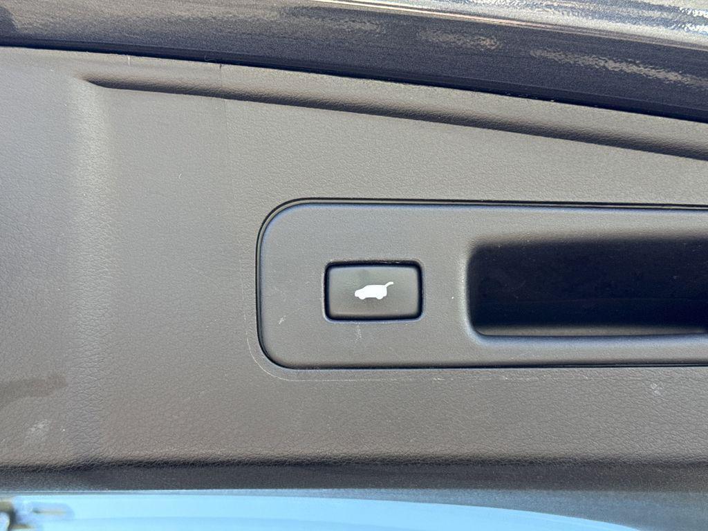 used 2019 Acura MDX car, priced at $20,850