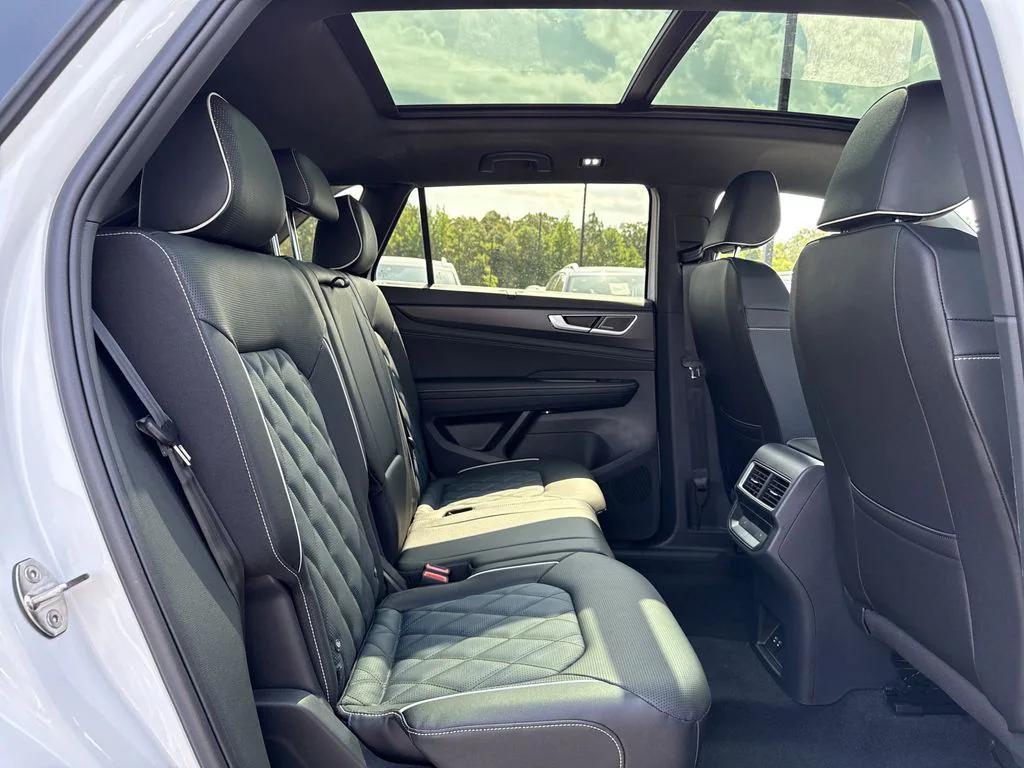 new 2025 Volkswagen Atlas Cross Sport car, priced at $52,000