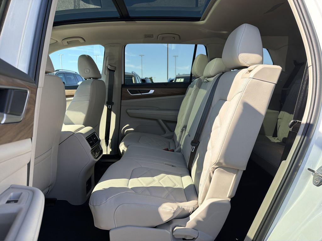 new 2026 Volkswagen Atlas car, priced at $46,110