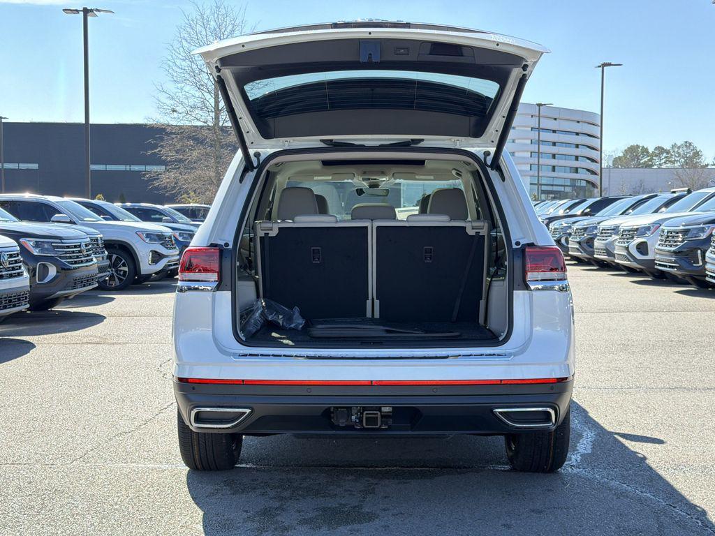 new 2026 Volkswagen Atlas car, priced at $46,110