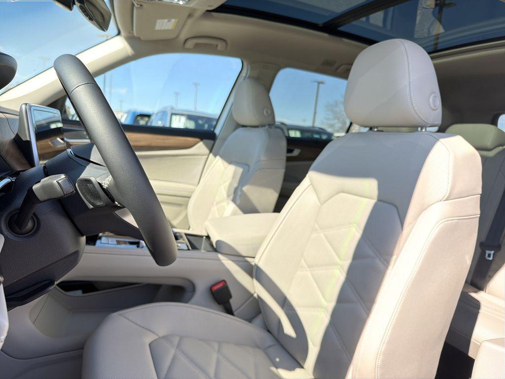 new 2026 Volkswagen Atlas car, priced at $46,110