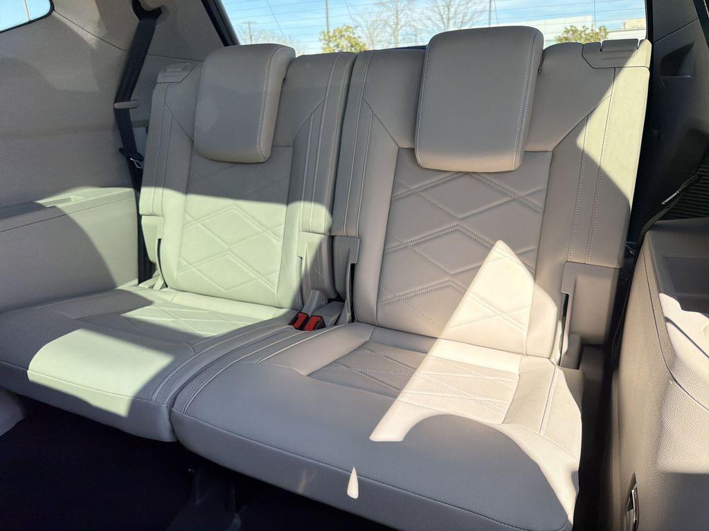 new 2026 Volkswagen Atlas car, priced at $46,110