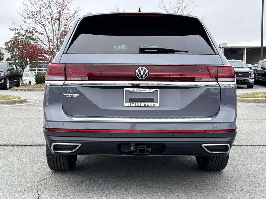 new 2026 Volkswagen Atlas car, priced at $45,111