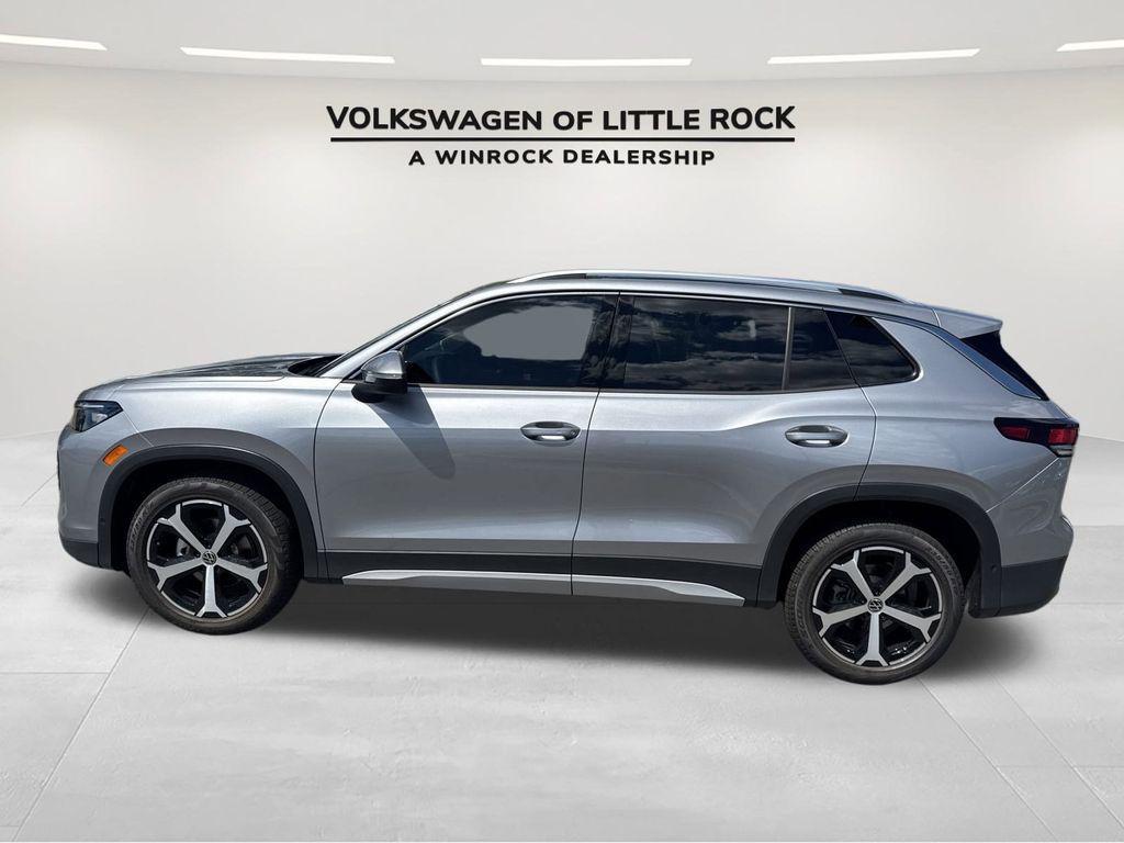 new 2025 Volkswagen Tiguan car, priced at $31,500