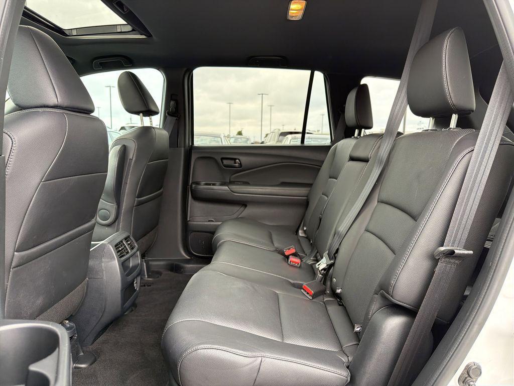 used 2023 Honda Passport car, priced at $31,000