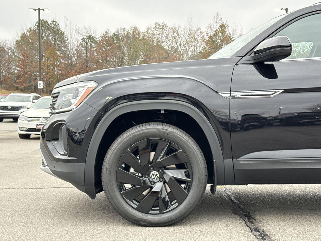 new 2026 Volkswagen Atlas Cross Sport car, priced at $45,474