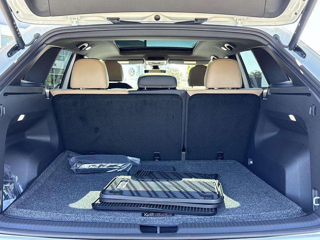 new 2026 Volkswagen Atlas Cross Sport car, priced at $45,507