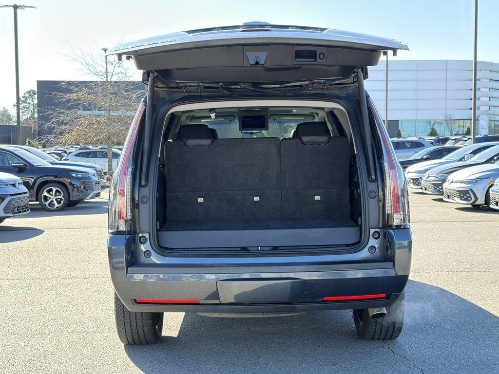used 2020 Cadillac Escalade car, priced at $32,350