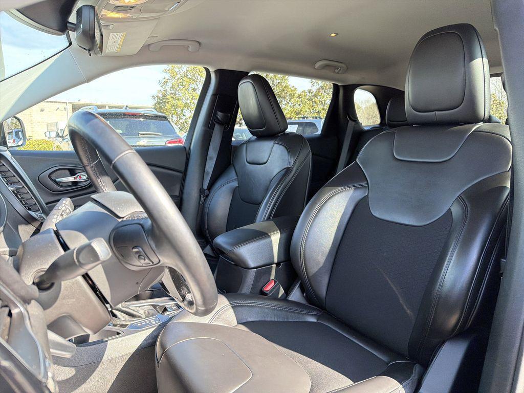 used 2021 Jeep Cherokee car, priced at $16,500