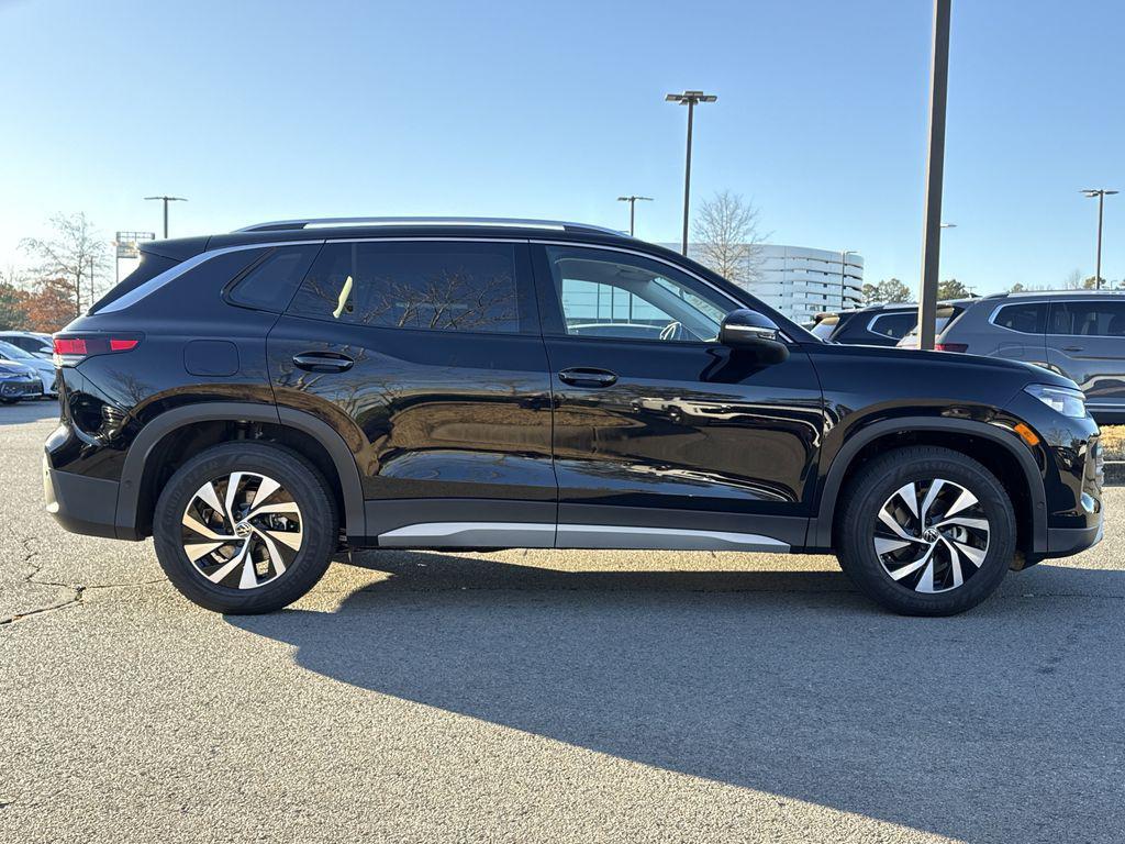 new 2026 Volkswagen Tiguan car, priced at $31,842