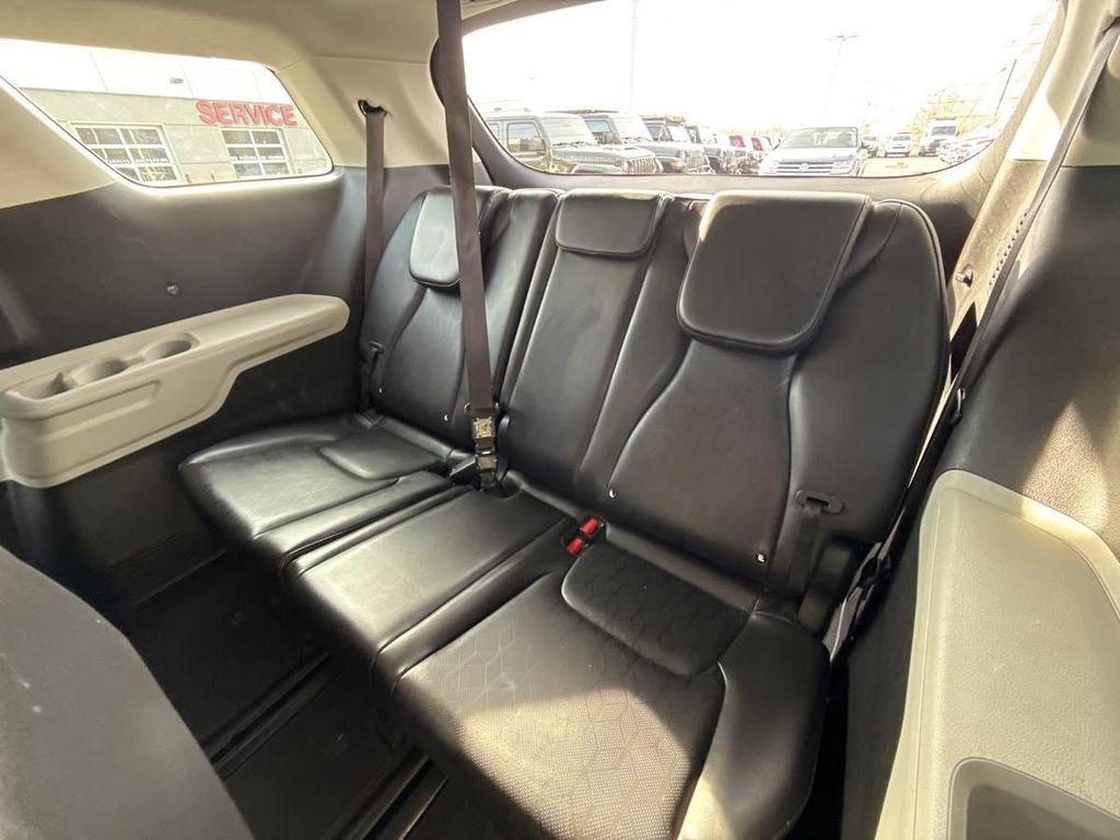 used 2022 Kia Carnival car, priced at $24,910
