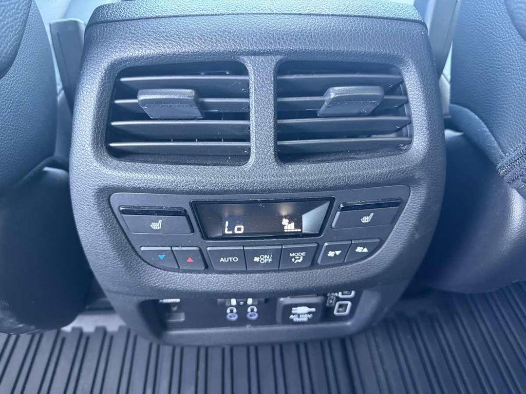 used 2022 Honda Pilot car, priced at $36,910