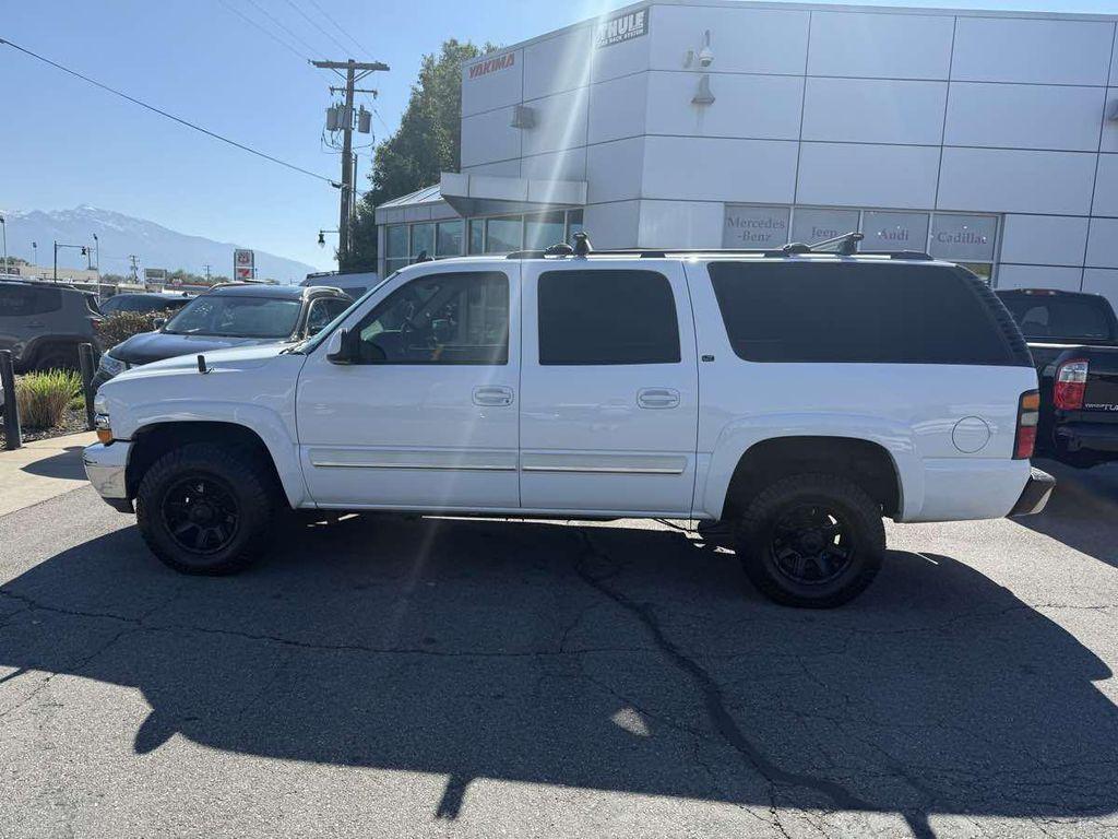 used 2006 Chevrolet Suburban car, priced at $11,910