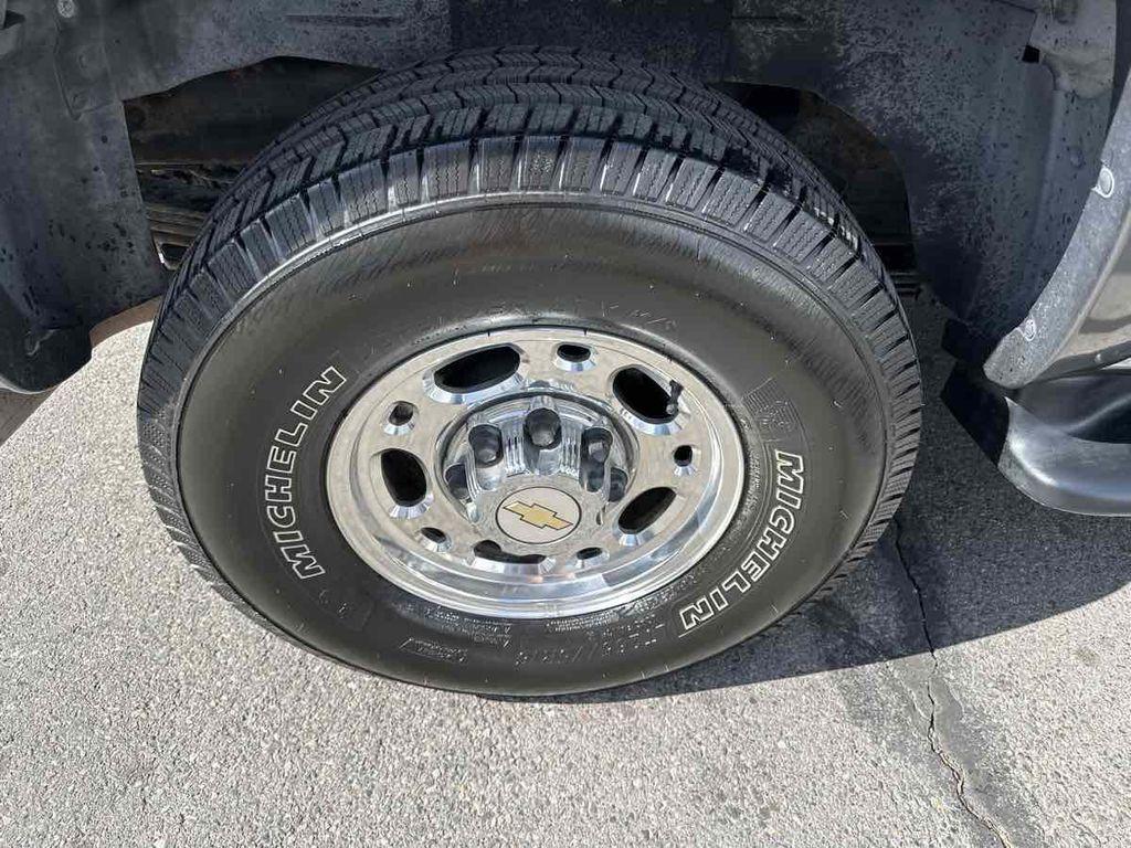 used 2002 Chevrolet Suburban car, priced at $34,910