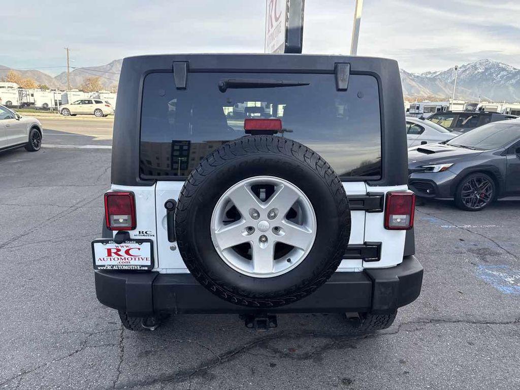 used 2015 Jeep Wrangler Unlimited car, priced at $18,910