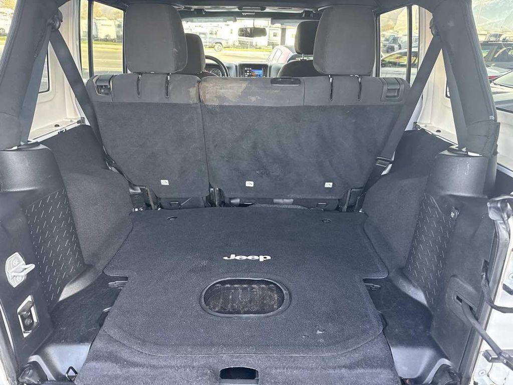 used 2015 Jeep Wrangler Unlimited car, priced at $18,910