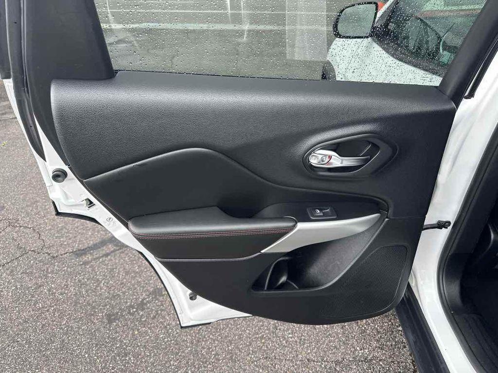 used 2018 Jeep Cherokee car, priced at $11,710