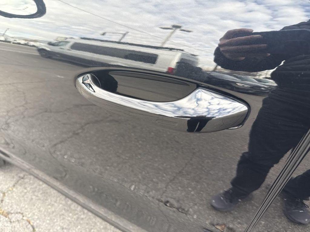 used 2020 Porsche Cayenne car, priced at $47,495