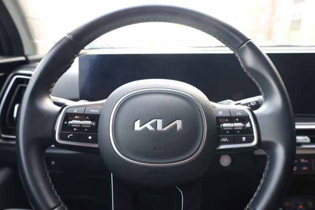 used 2024 Kia Sorento car, priced at $29,254