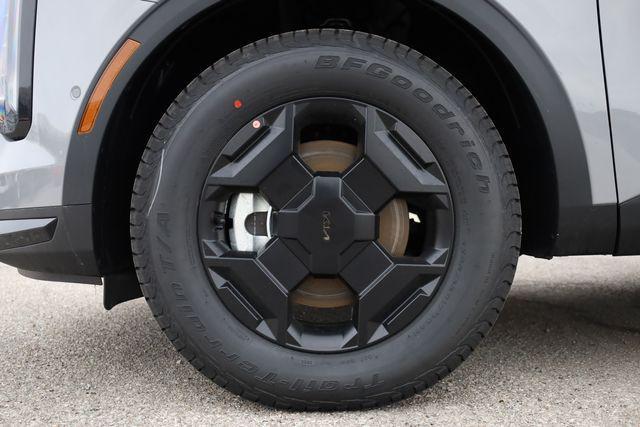 new 2026 Kia Sportage car, priced at $37,665