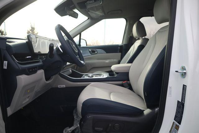 new 2026 Kia Carnival Hybrid car, priced at $41,828