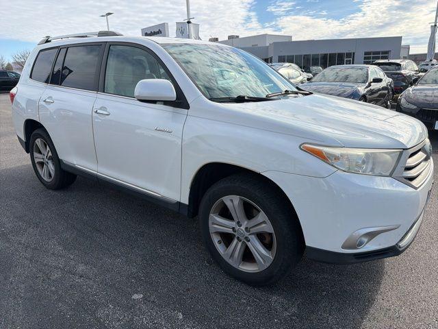 used 2013 Toyota Highlander car, priced at $10,807