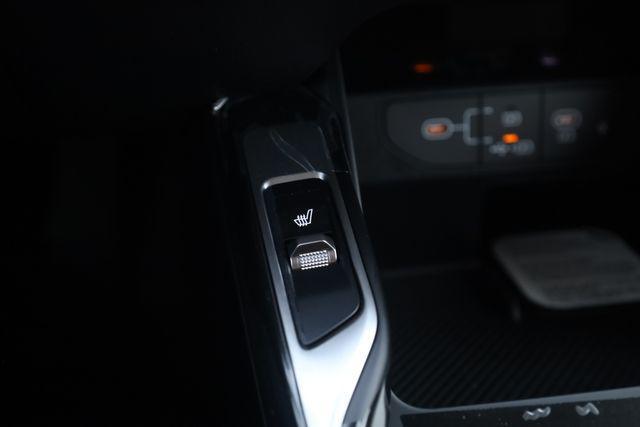 new 2026 Kia Sorento car, priced at $31,988