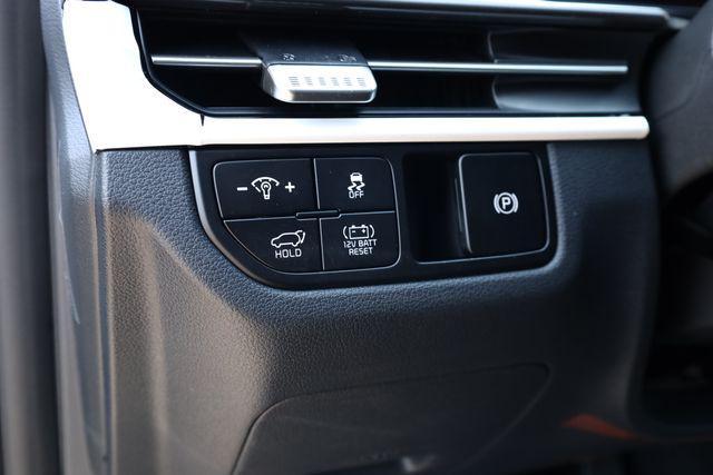 new 2026 Kia Sportage Hybrid car, priced at $33,057