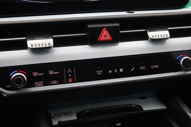 new 2026 Kia Sportage Hybrid car, priced at $38,672