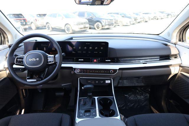new 2026 Kia Carnival car, priced at $35,445