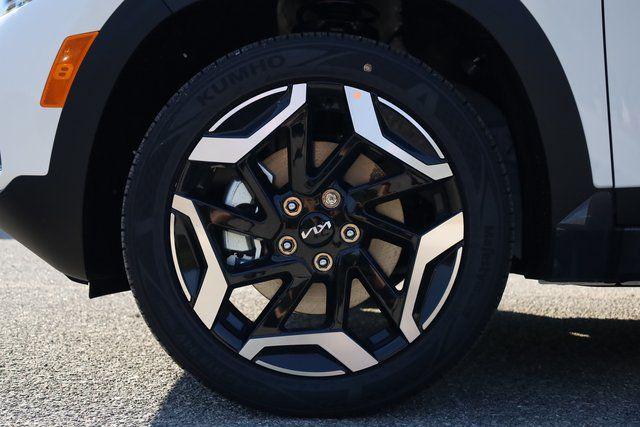 new 2026 Kia Seltos car, priced at $30,933