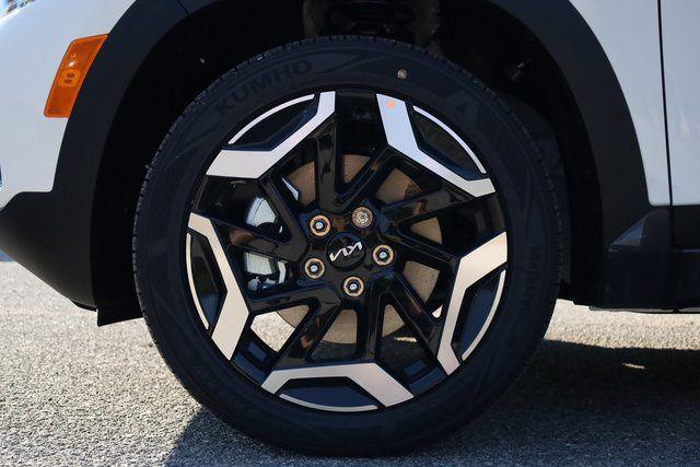 new 2026 Kia Seltos car, priced at $30,089