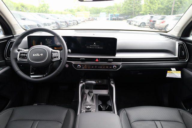 new 2025 Kia Sorento car, priced at $31,109