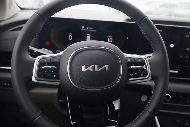 new 2026 Kia Carnival car, priced at $39,105