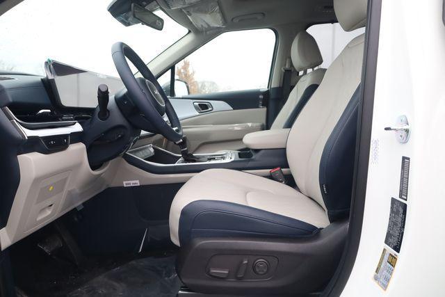new 2026 Kia Carnival car, priced at $44,231