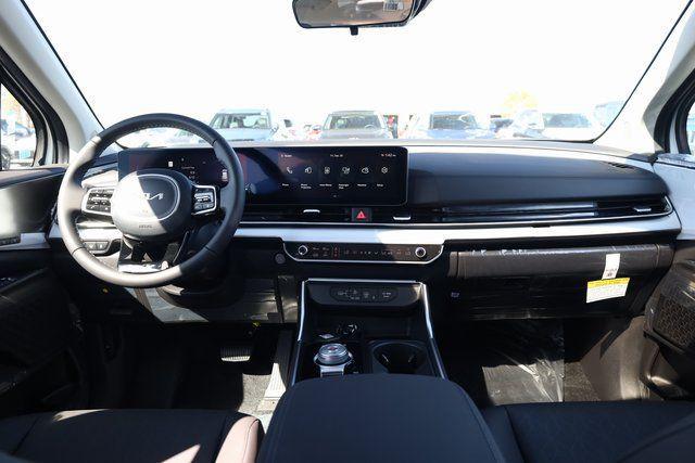 new 2026 Kia Carnival Hybrid car, priced at $47,182