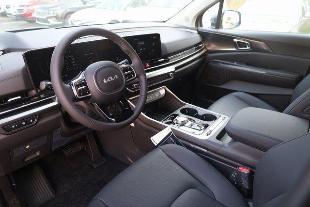new 2025 Kia Carnival Hybrid car, priced at $51,286