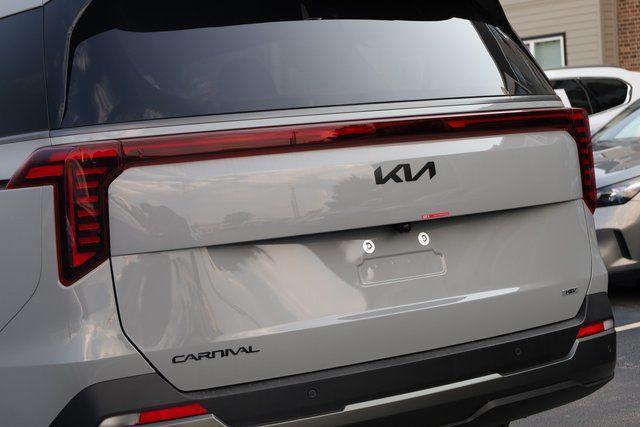 new 2025 Kia Carnival Hybrid car, priced at $51,286