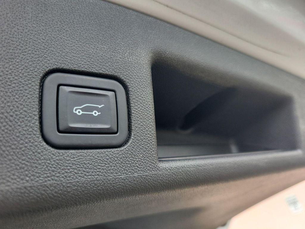 used 2022 Chevrolet Equinox car, priced at $23,443