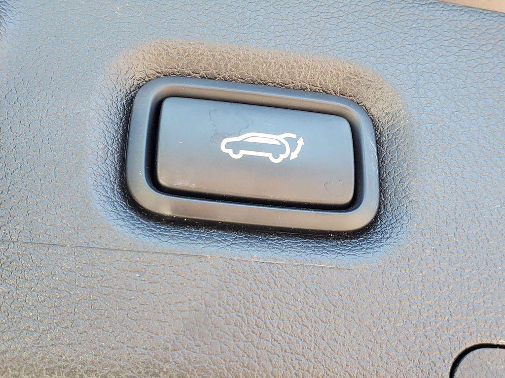 used 2023 Hyundai Santa Fe car, priced at $25,193