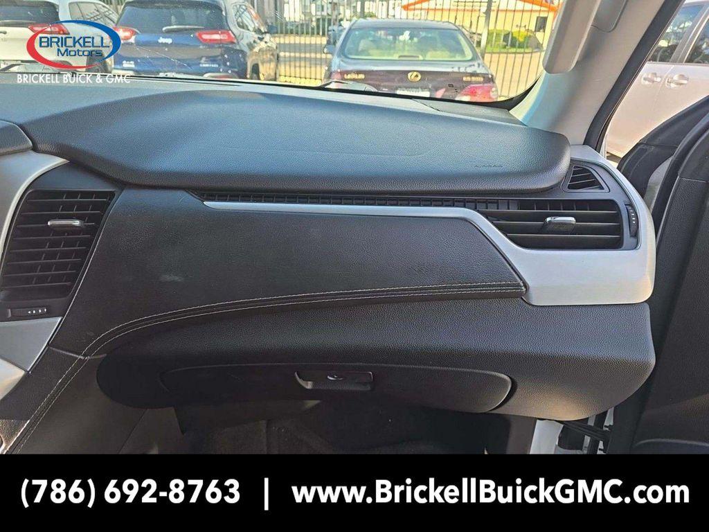 used 2016 GMC Yukon car, priced at $19,900