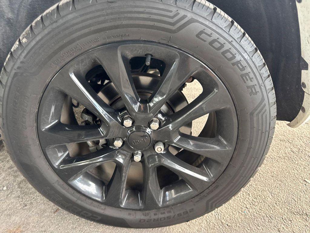 used 2021 Jeep Grand Cherokee car, priced at $18,500